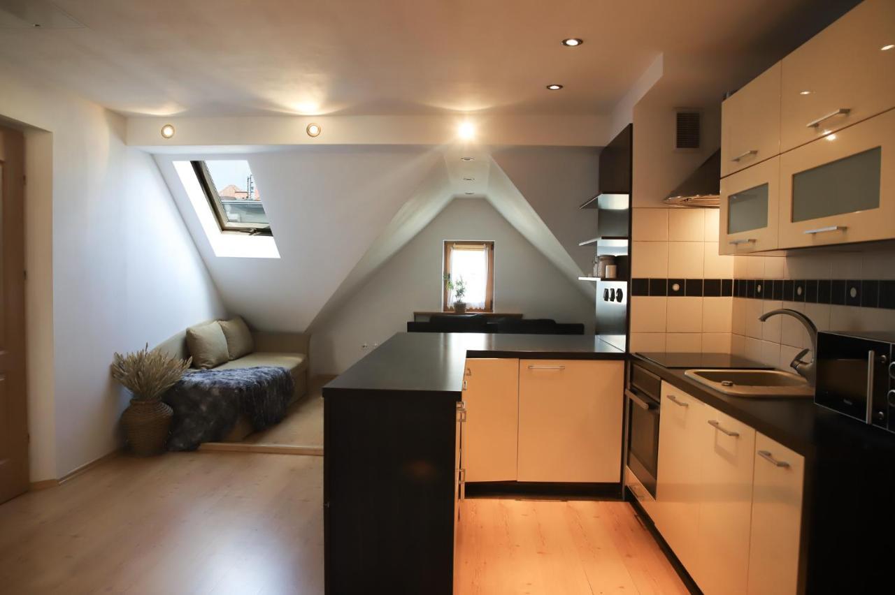 Lovely Apartment In City Center Of Jelenia Gora. Dış mekan fotoğraf
