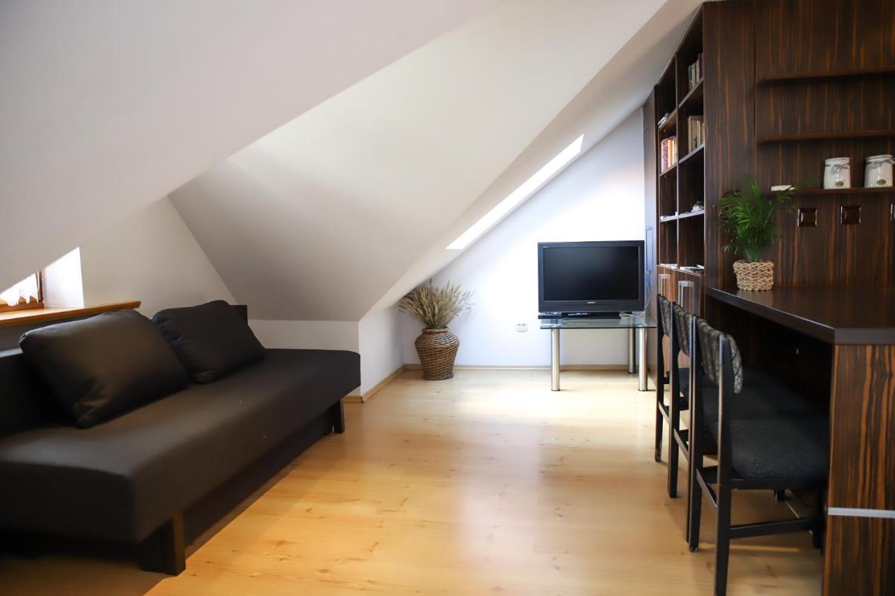 Lovely Apartment In City Center Of Jelenia Gora. Dış mekan fotoğraf